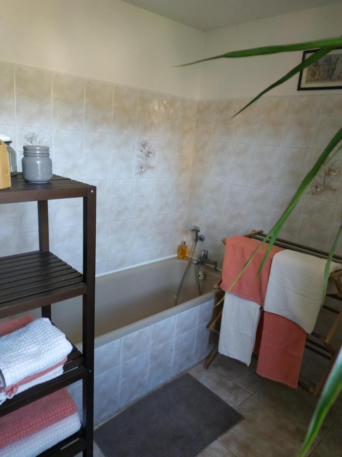 סן-ליון-סור-ווזר Chez Sylvie, Chambre Calme מראה חיצוני תמונה